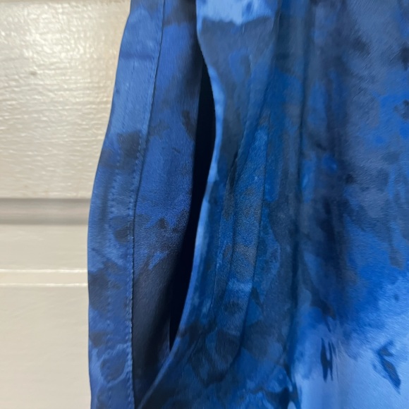 Under Armour men’s athletic shorts. Bundle $10 items at 2/$10 - Picture 4 of 5